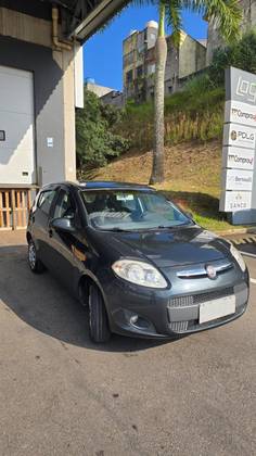 FIAT PALIO 1.4 MPI ATTRACTIVE 8V FLEX 4P MANUAL FIAT PALIO 1.4 MPI ATTRACTIVE 8V FLEX 4P MANUAL